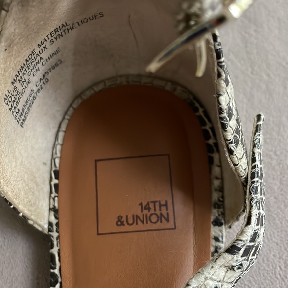 14TH & UNION Mallori Stud Sandal Strappy Snakeskin Print Womens 8 - Picture 4 of 4